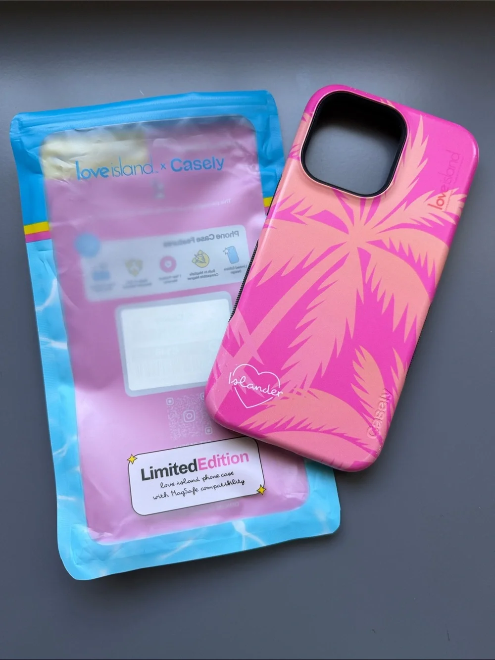 Casley - Limited Edition - Love Island Case - Islander - iPhone 15 Pro Max Case